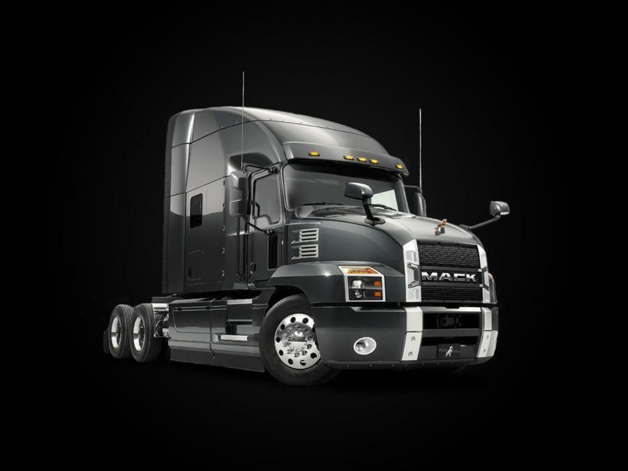  Mack Anthem 70-inch Stand Up Sleeper Cab 2018 года  (фото 4 из 18)